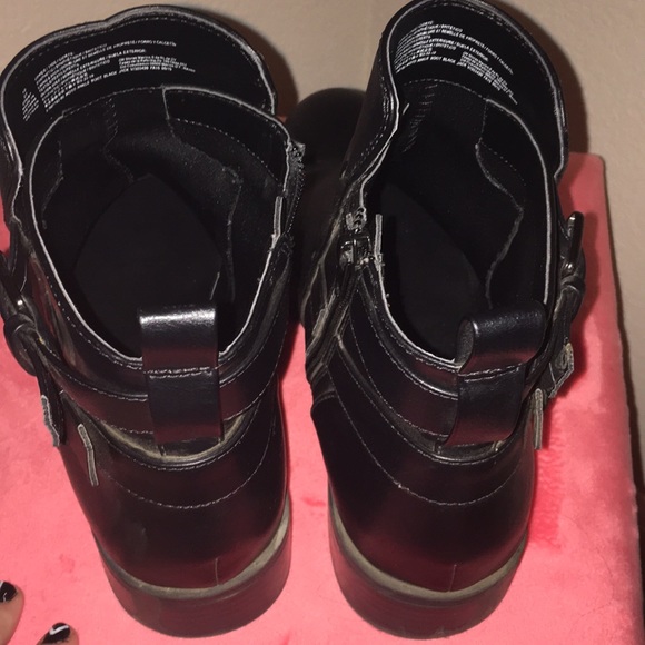 Ankle booties - Picture 7 of 8